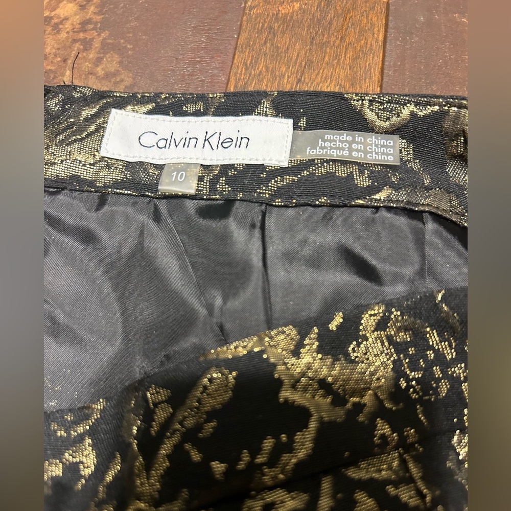 Calvin Klein gold floral embossed pencil skirt size 10 - Picture 2 of 6